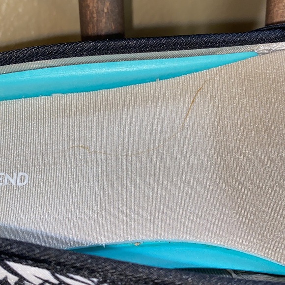 Land’s End tropical palm leaf black/white lightweight slip on walking shoes - Picture 10 of 10